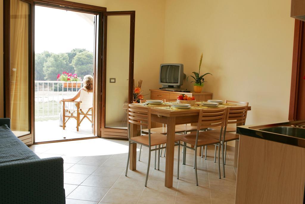 Villaggio Catalano 卡斯特拉巴特滨海 外观 照片